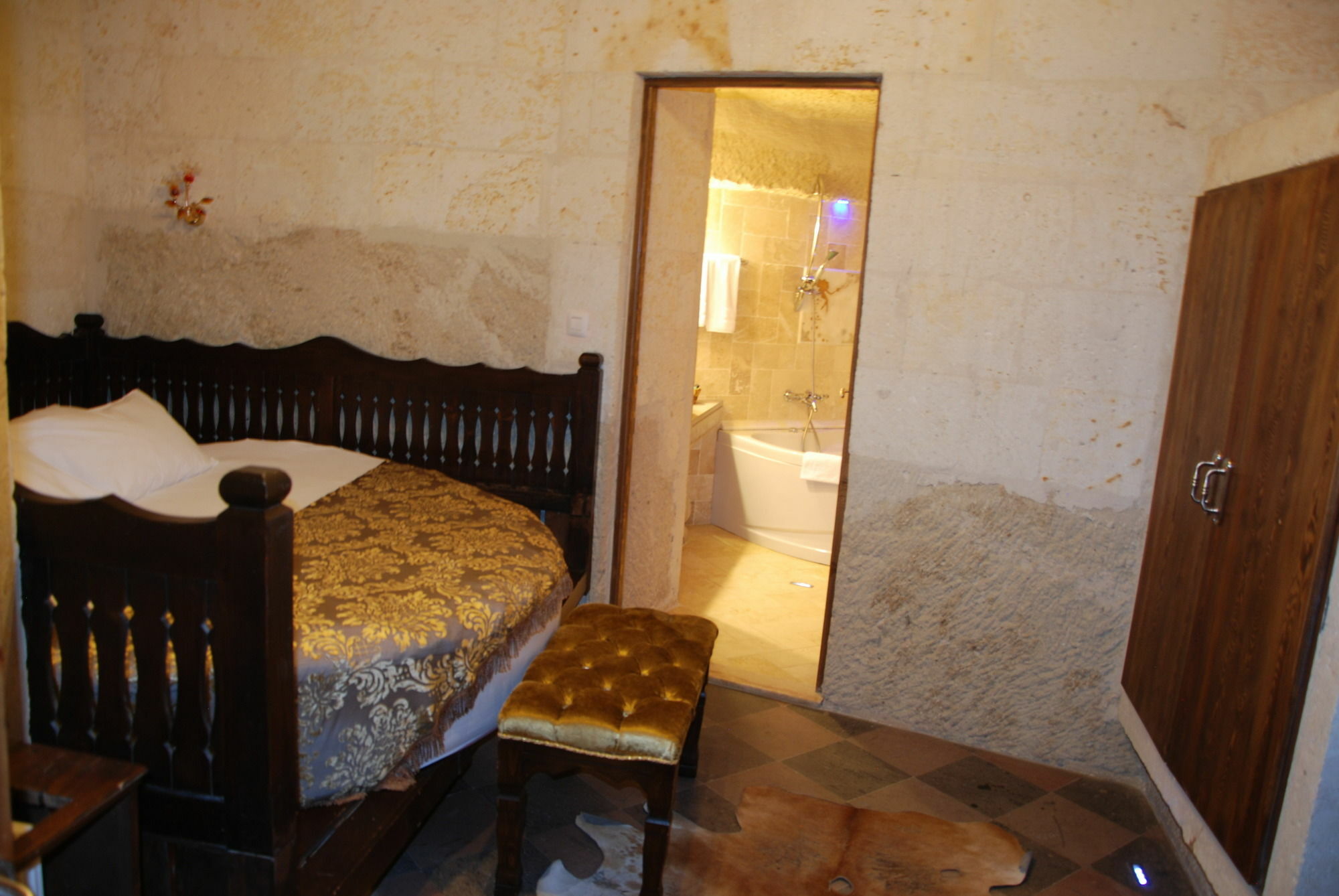 Cappadocia Perimasali Cave Hotel Ürgüp Exterior photo